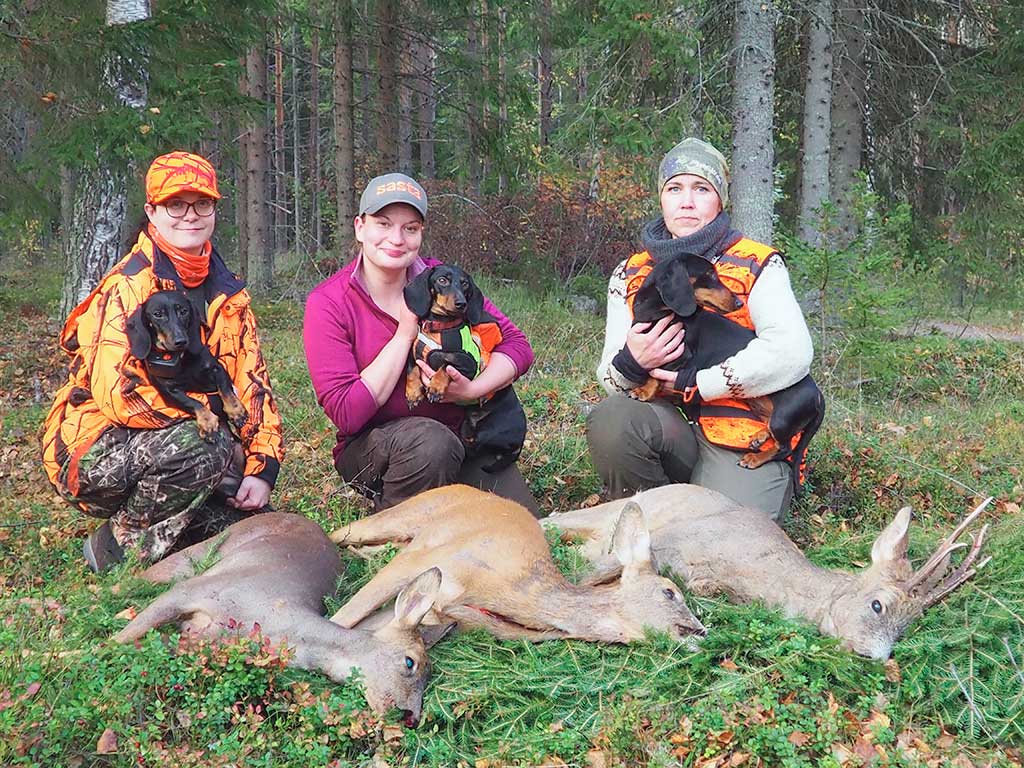 Naisten oma kaurisjahti - Kaisa Tuumi, Elina Räisänen ja Tanja Rinnetmäki